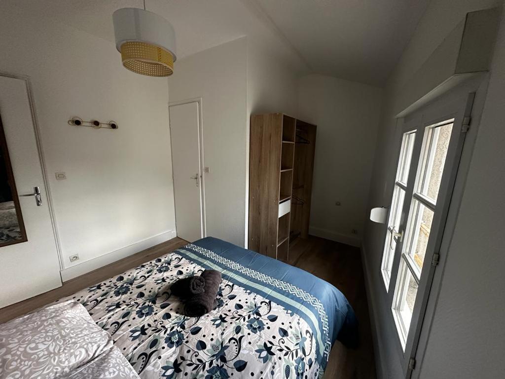 Le Petit Rempart Apartment Niort Bagian luar foto